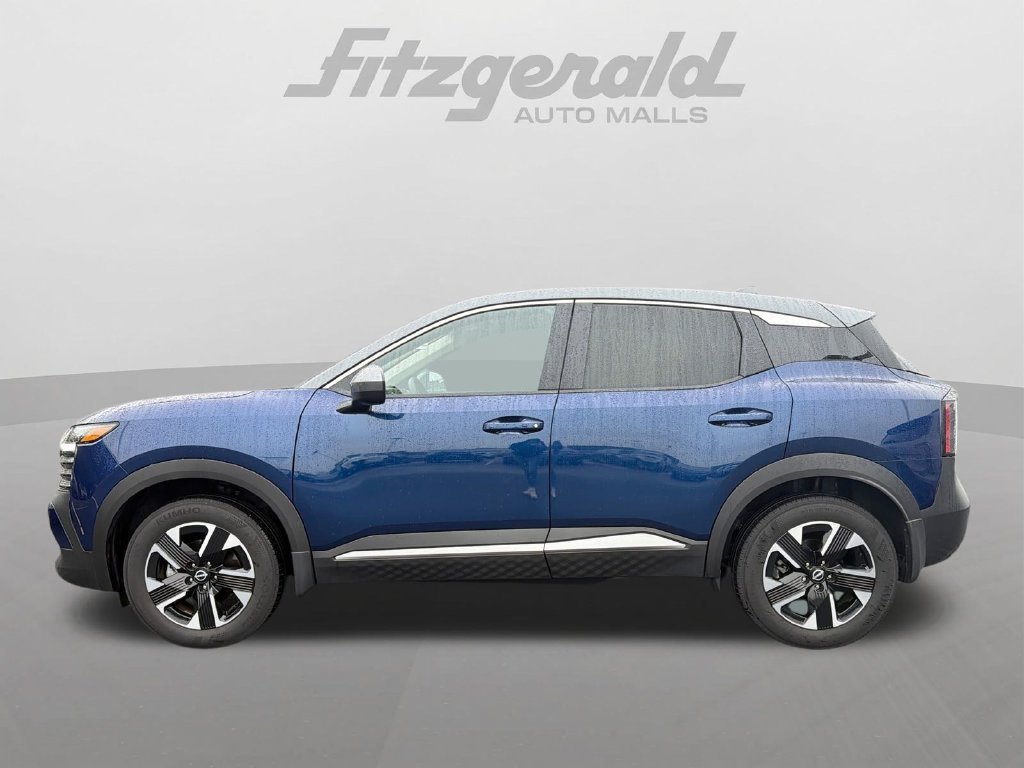 Used 2025 Nissan Kicks SV w/ Illumination Package AWD/4WD image 6
