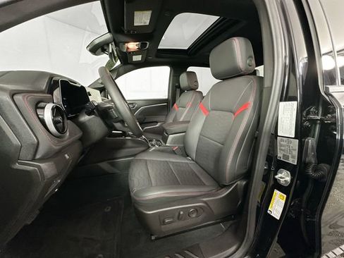 Used 2024 Chevrolet Colorado Z71 w/ Z71 Convenience Package 2 image 11