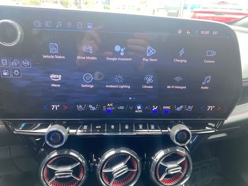 Used 2025 Chevrolet Blazer EV RS AWD/4WD image 18