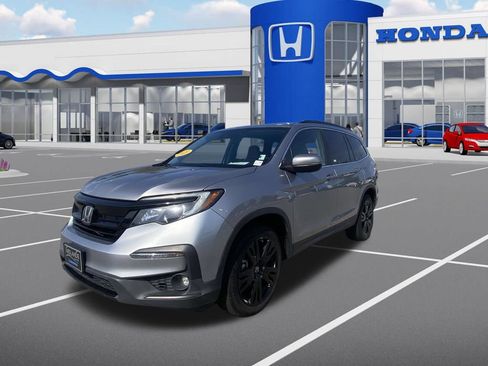 Certified 2021 Honda Pilot Special Edition image 3
