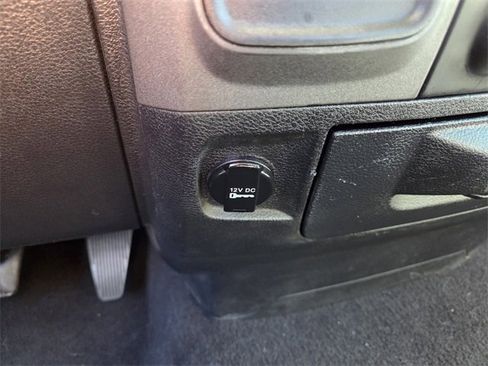 Used 2013 RAM 1500 Express image 29