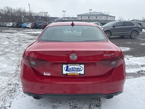 Used 2022 Alfa Romeo Giulia Sprint image 7