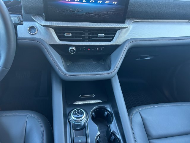 Used 2025 Ford Explorer Active w/ Active Comfort Package AWD/4WD image 21