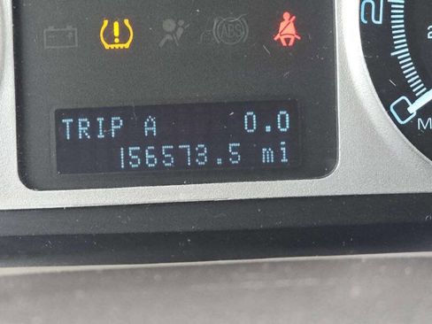 Used 2010 Mercury Mariner Premier image 10