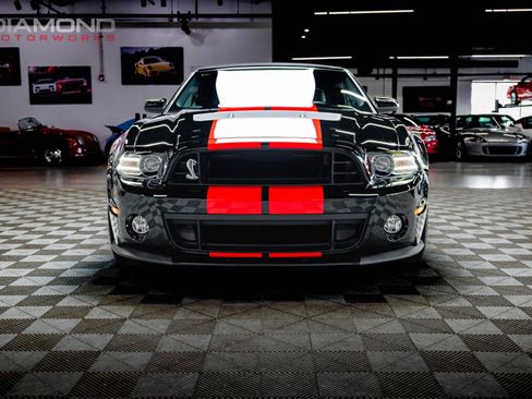Used 2014 Ford Mustang Shelby GT500 w/ Equipment Group 821A RWD image 79