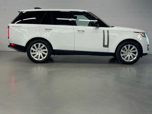 Used 2023 Land Rover Range Rover SE image 6