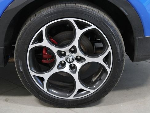Used 2024 Alfa Romeo Tonale Veloce AWD/4WD image 17