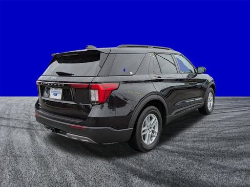 Certified 2026 Ford Explorer Active w/ Active Comfort Package RWD image 4