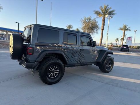Used 2025 Jeep Wrangler Unlimited Rubicon w/ XTREMEE 35" Tire Package AWD/4WD image 4