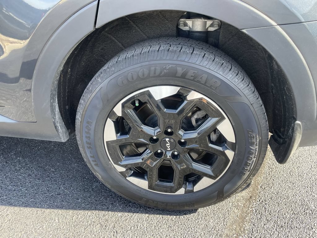 Certified 2024 Kia Sorento S AWD/4WD image 8