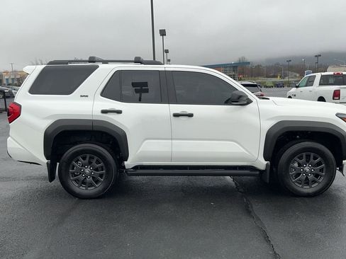 Used 2025 Toyota 4Runner SR5 image 4