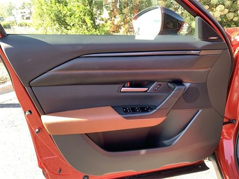 Used 2024 MAZDA CX-50 AWD 2.5 Turbo w/ Cargo Package image 17