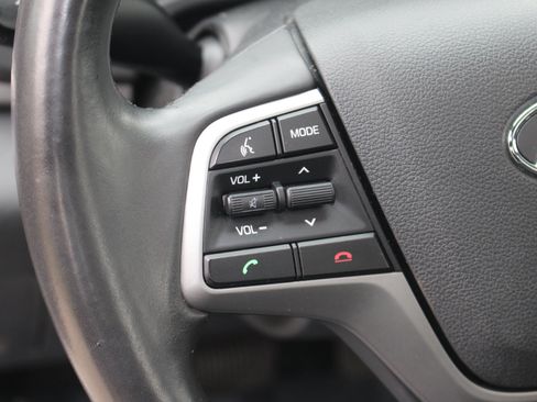 Used 2017 Hyundai Elantra Value Edition image 19