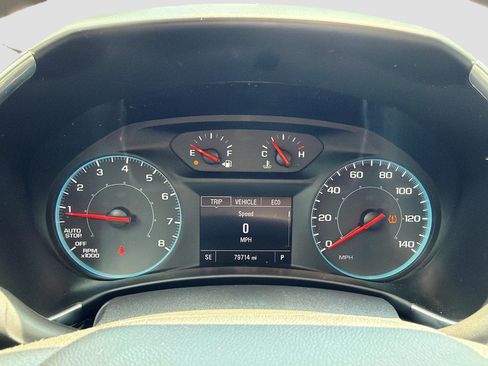 Used 2019 Chevrolet Equinox LS w/ LS Convenience Package FWD image 16