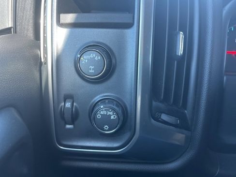 Used 2019 Chevrolet Silverado 1500 LT image 22