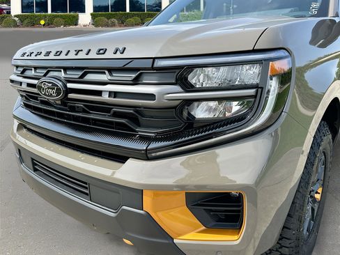 New 2026 Ford Expedition Tremor image 22