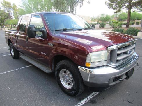 Used 2004 Ford F250 Lariat RWD image 4