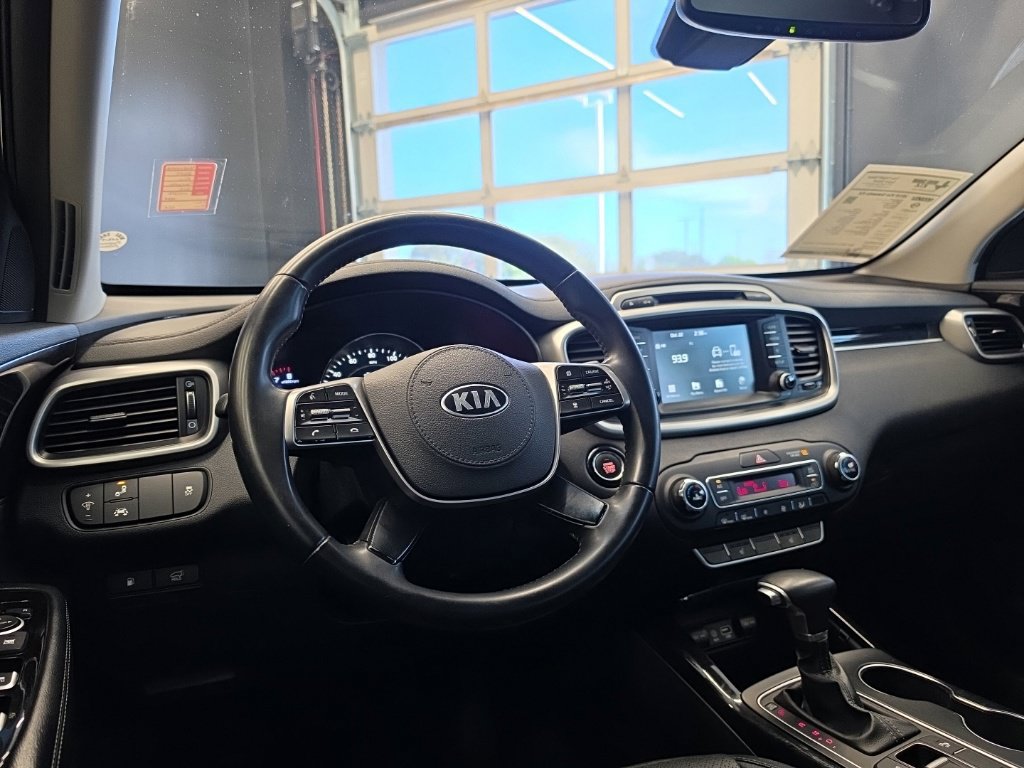 Used 2019 Kia Sorento EX FWD image 16