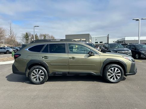 Certified 2025 Subaru Outback Premium image 14