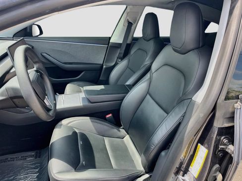 Used 2025 Tesla Model 3 Long Range RWD image 21