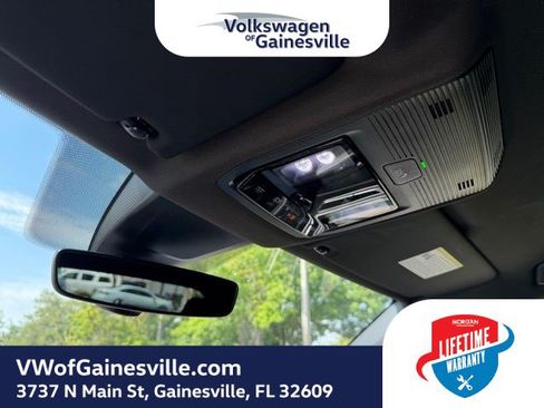 Used 2025 Volkswagen Atlas Cross Sport SE AWD/4WD image 28