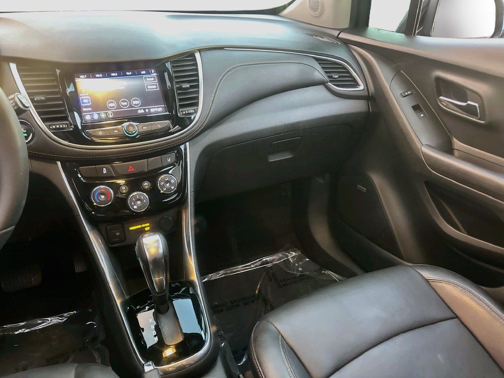 Used 2020 Chevrolet Trax Premier FWD image 21