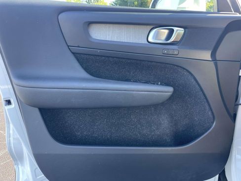Used 2019 Volvo XC40 T5 Inscription AWD/4WD image 16