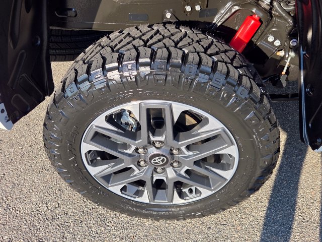 New 2026 Toyota Tundra Limited AWD/4WD image 17