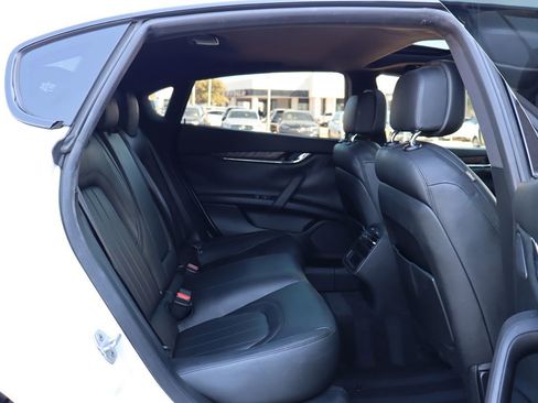 Used 2017 Maserati Quattroporte S image 41
