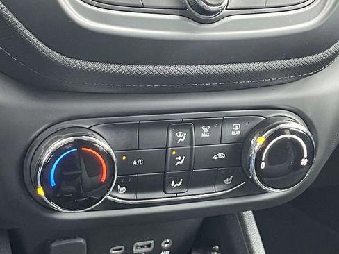 Used 2023 Chevrolet TrailBlazer LT image 22