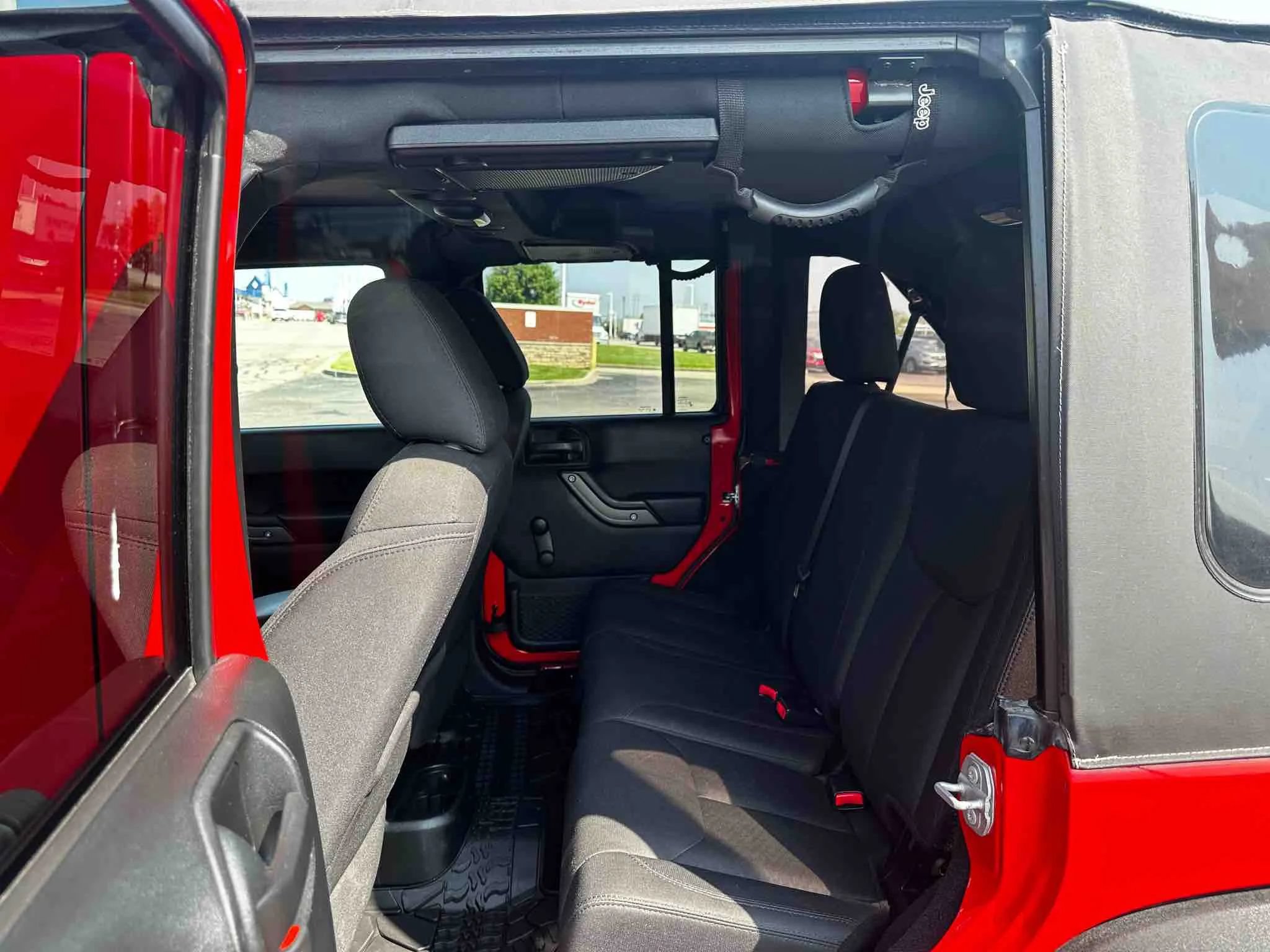 Used 2017 Jeep Wrangler Unlimited Sport AWD/4WD image 40