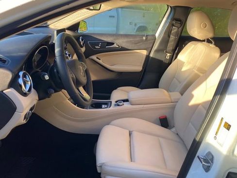 Used 2019 Mercedes-Benz GLA 250 image 11