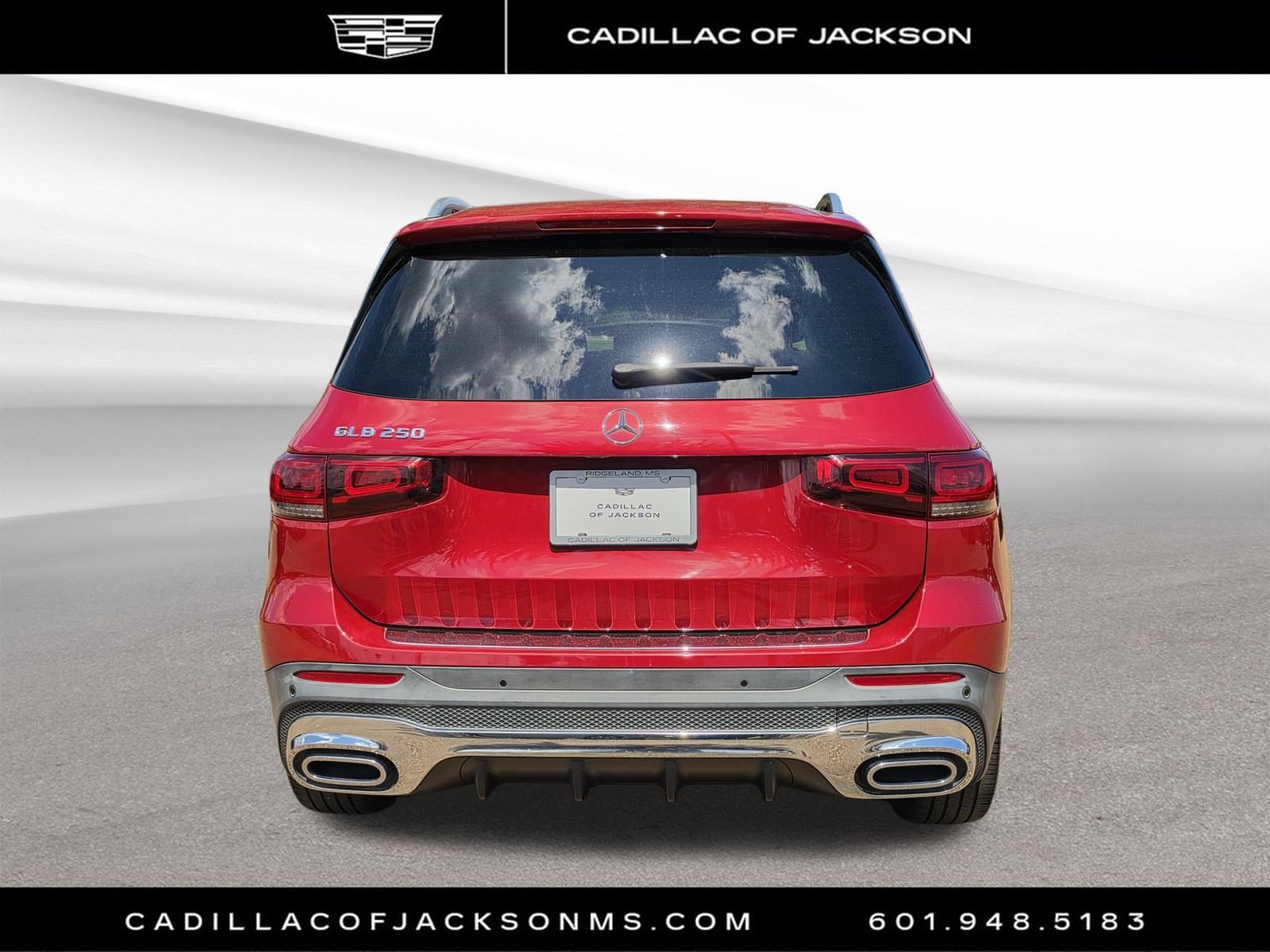 Used 2023 Mercedes-Benz GLB 250 image 4