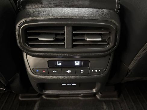 Used 2025 Honda Pilot EX-L image 22