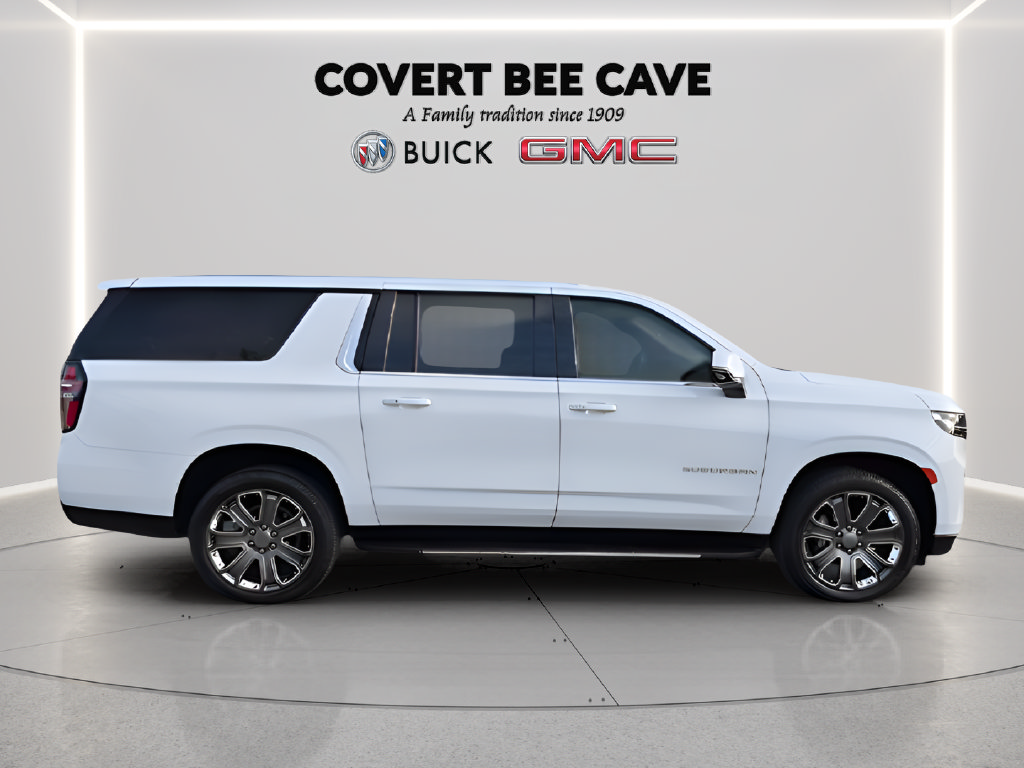 Used 2022 Chevrolet Suburban LT w/ Luxury Package AWD/4WD image 14