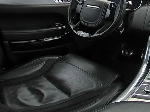 Used 2019 Land Rover Range Rover Sport SVR AWD/4WD image 23