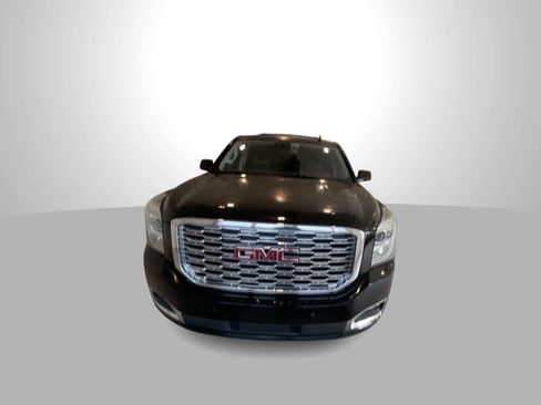 Used 2018 GMC Yukon Denali w/ Open Road Package AWD/4WD image 3