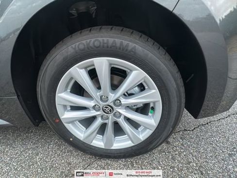 New 2026 Toyota Corolla SE image 18
