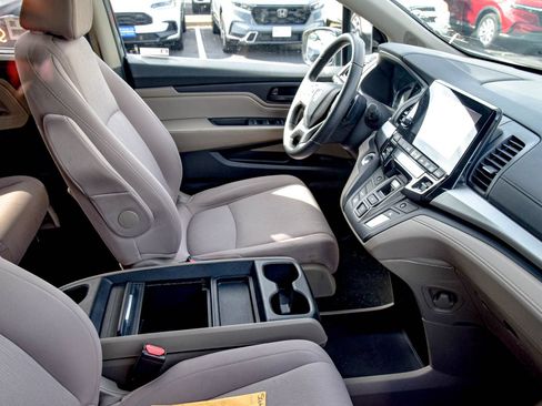 Used 2019 Honda Odyssey EX image 19