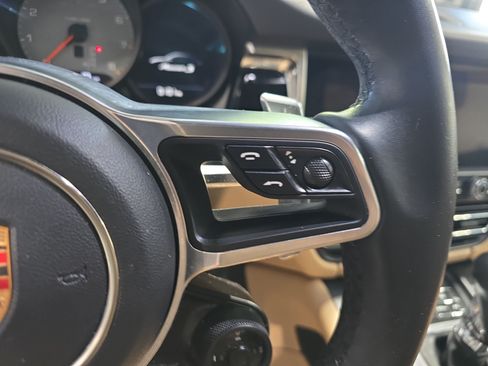Used 2020 Porsche Macan S AWD/4WD image 18