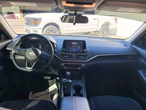 Used 2025 Nissan Altima 2.5 S image 22