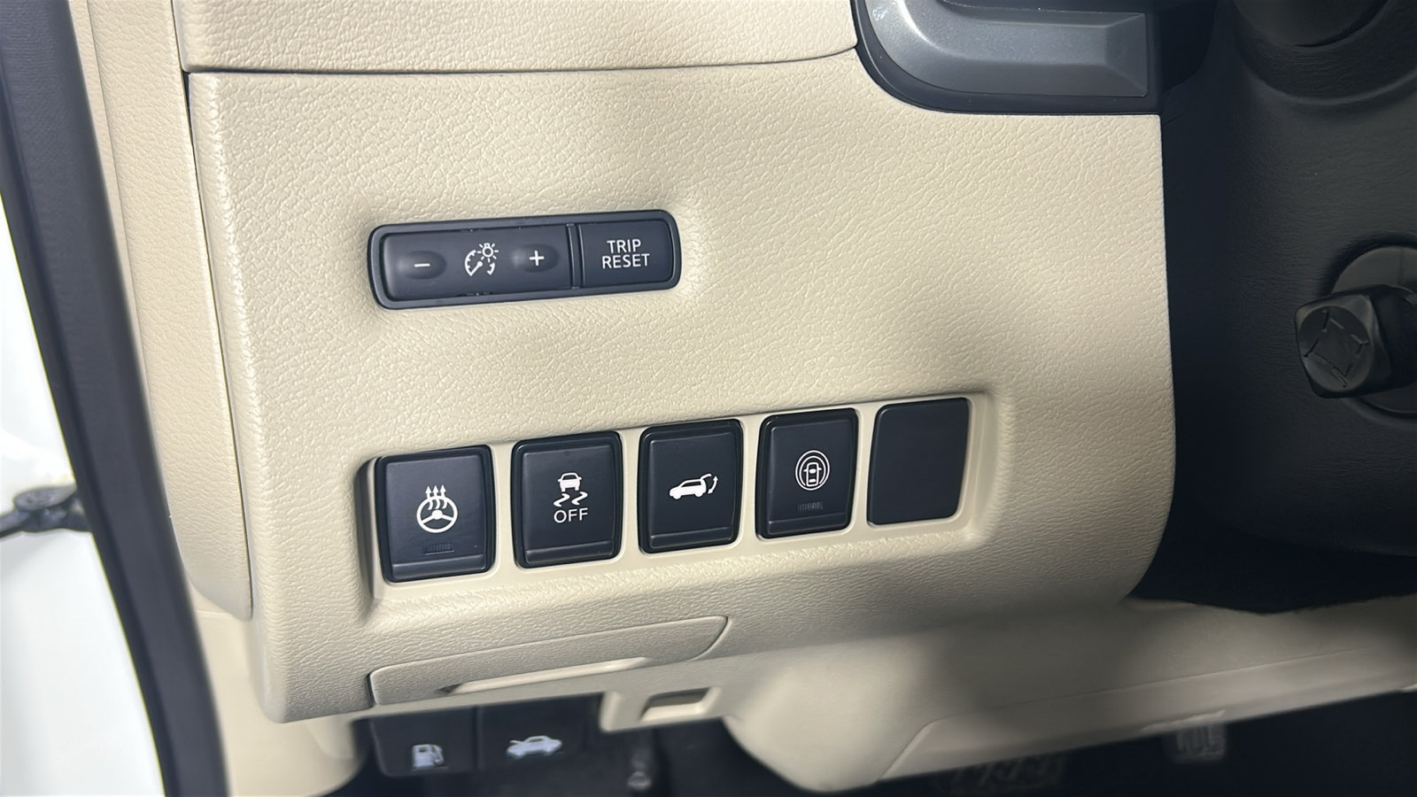 Used 2022 Nissan Murano Platinum AWD/4WD image 22