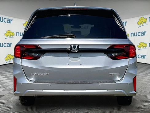 New 2026 Honda Odyssey Touring image 6