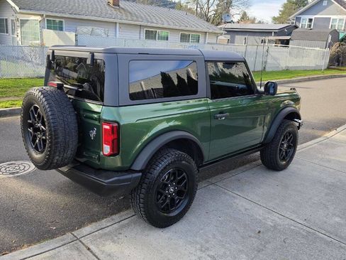 Used 2022 Ford Bronco Black Diamond image 5