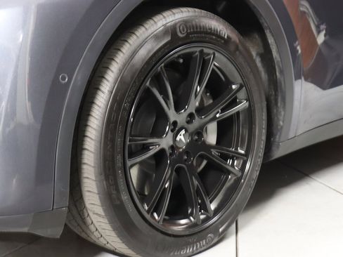 Used 2023 Tesla Model Y Long Range image 11