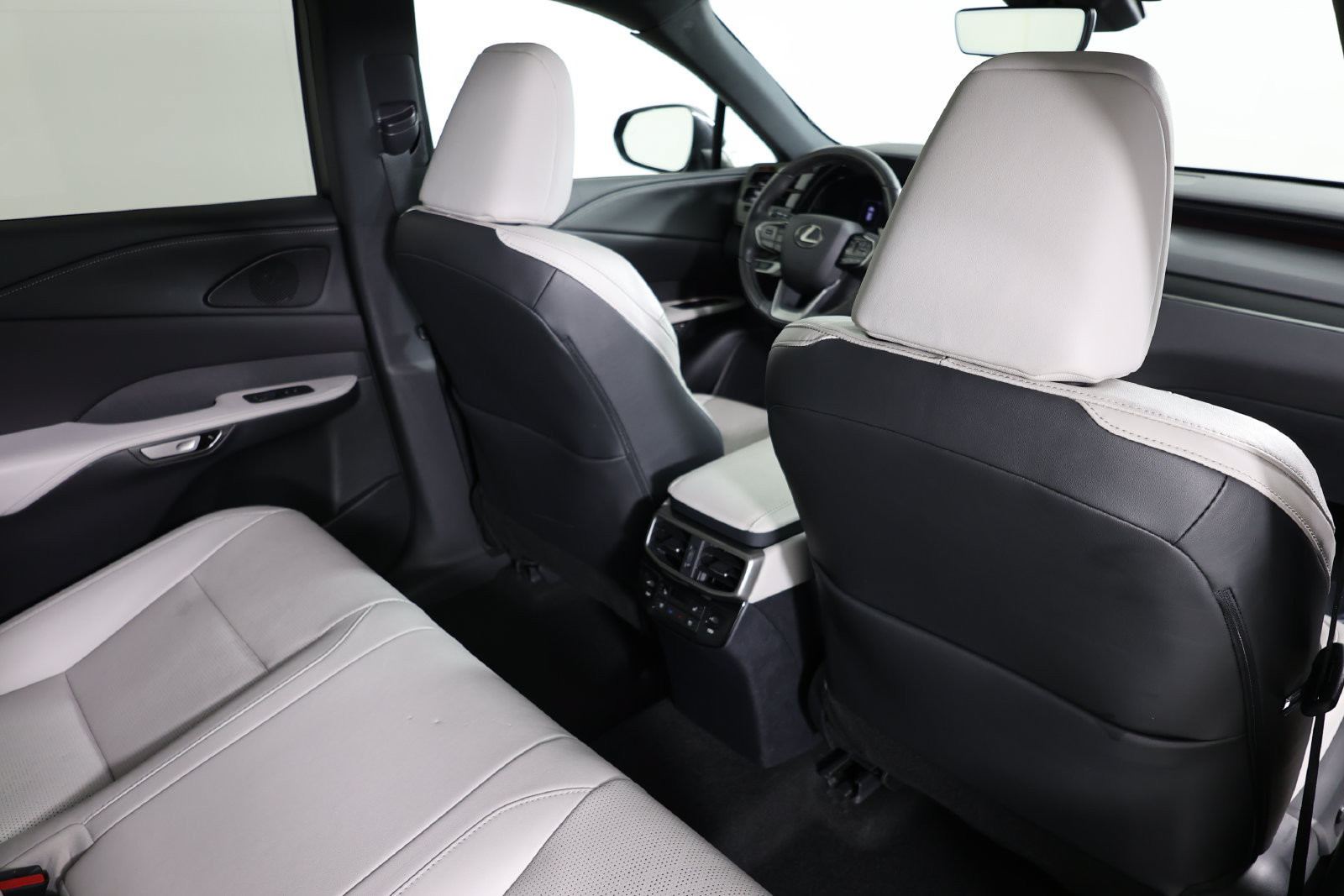 Used 2023 Lexus RX 350 AWD image 38