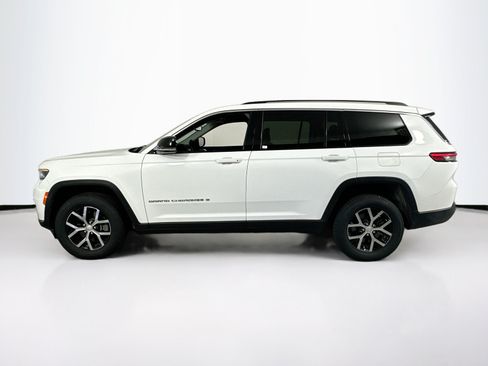 Used 2023 Jeep Grand Cherokee L Limited RWD image 8