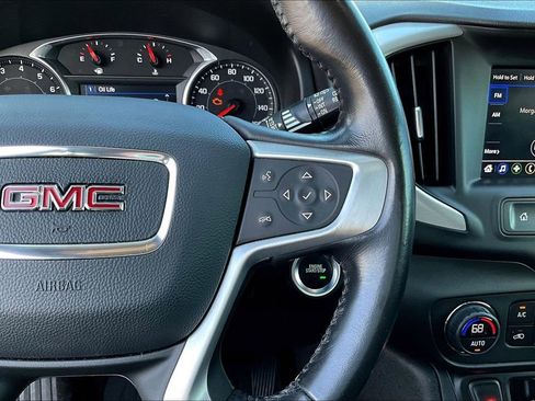 Used 2020 GMC Terrain SLE w/ Driver Convenience Package image 13