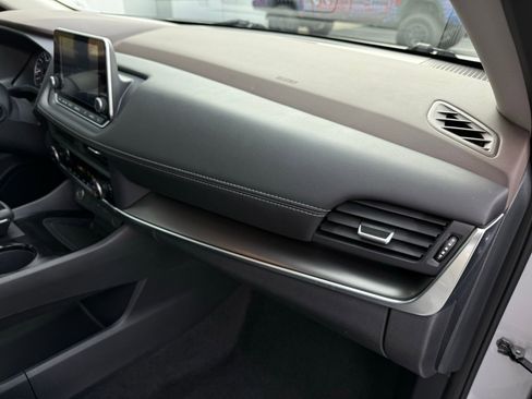 Used 2023 Nissan Rogue SV w/ SV Premium B Package image 23