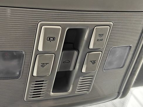 Used 2021 Volkswagen Jetta SE FWD image 10
